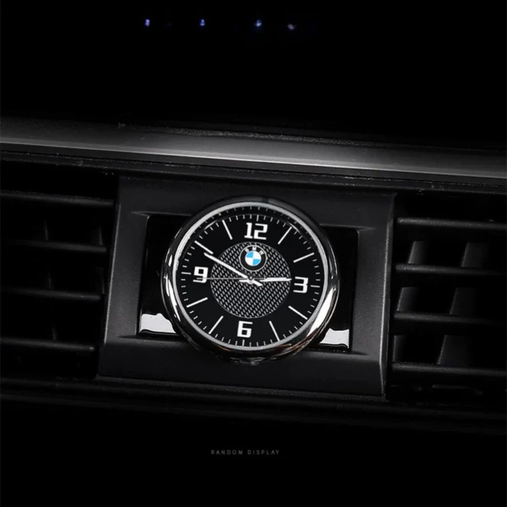 Orologio Auto Premium al Quarzo – Display Elegante e Compatto